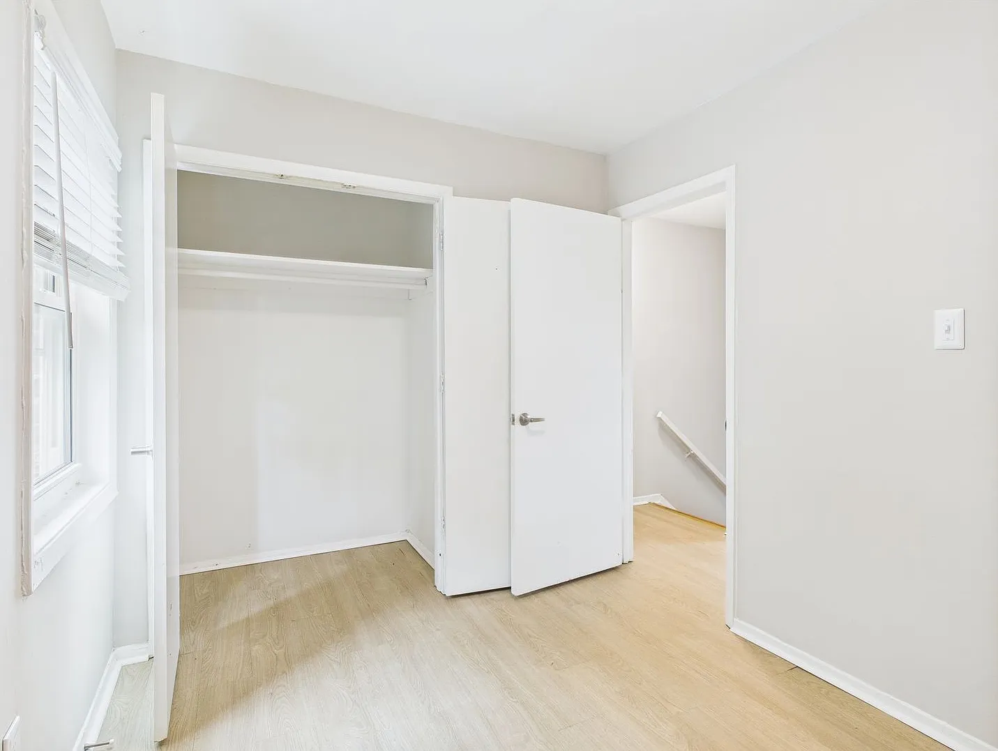 2 bed, 1.0 bath, 975 sqft, $1,295 — Photo 4