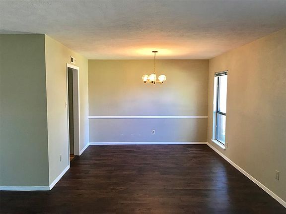 4th image of 1124 Siebold Ct
