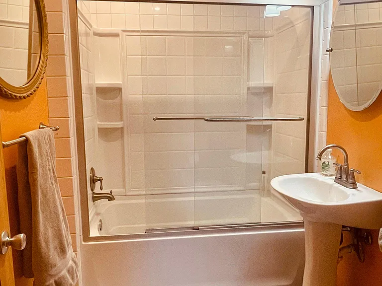 41 Elizabeth Pl — Photo 17
