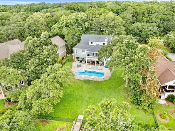 528 Twisted Oak Lane, Sunset Beach, NC 28468