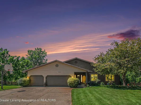 12829 Silver Ridge Dr, Grand Ledge, MI 48837