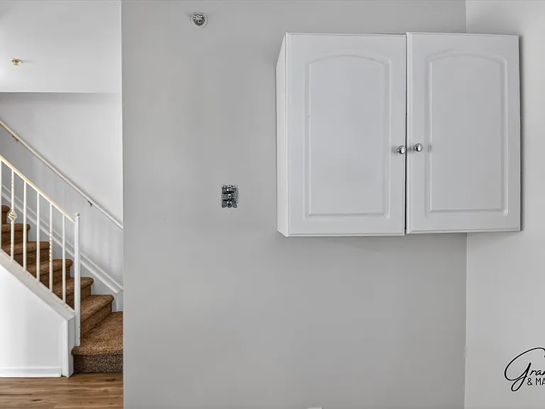 1348 Village Dr — Photo 14