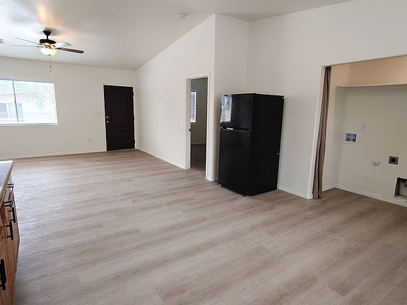 5th image of 4967 S Fremont Ave #1