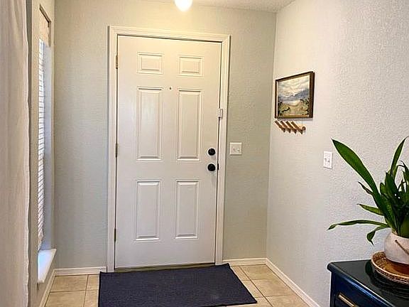 2nd image of 601 Redwood Cir