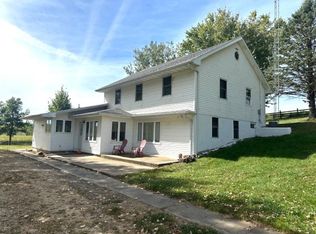 14731 275th St, Zwingle, IA 52079