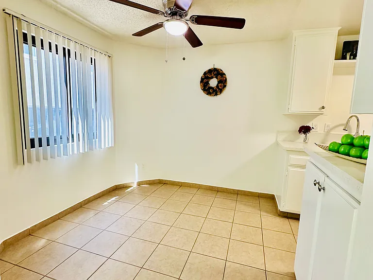628 W Imperial Ave #203 — Photo 9