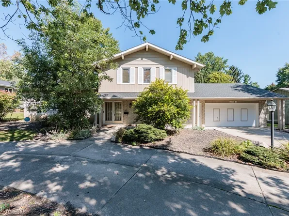 25111 S Woodland Rd, Beachwood, OH 44122
