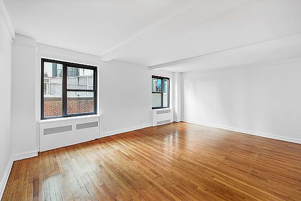 1st image of 19 E 80th St APT 2E