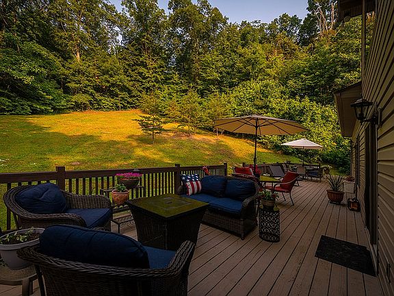 5th image of 4477 Woodrum Ln