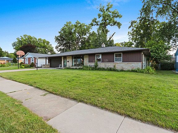 5th image of 1824 Fiesta Ln