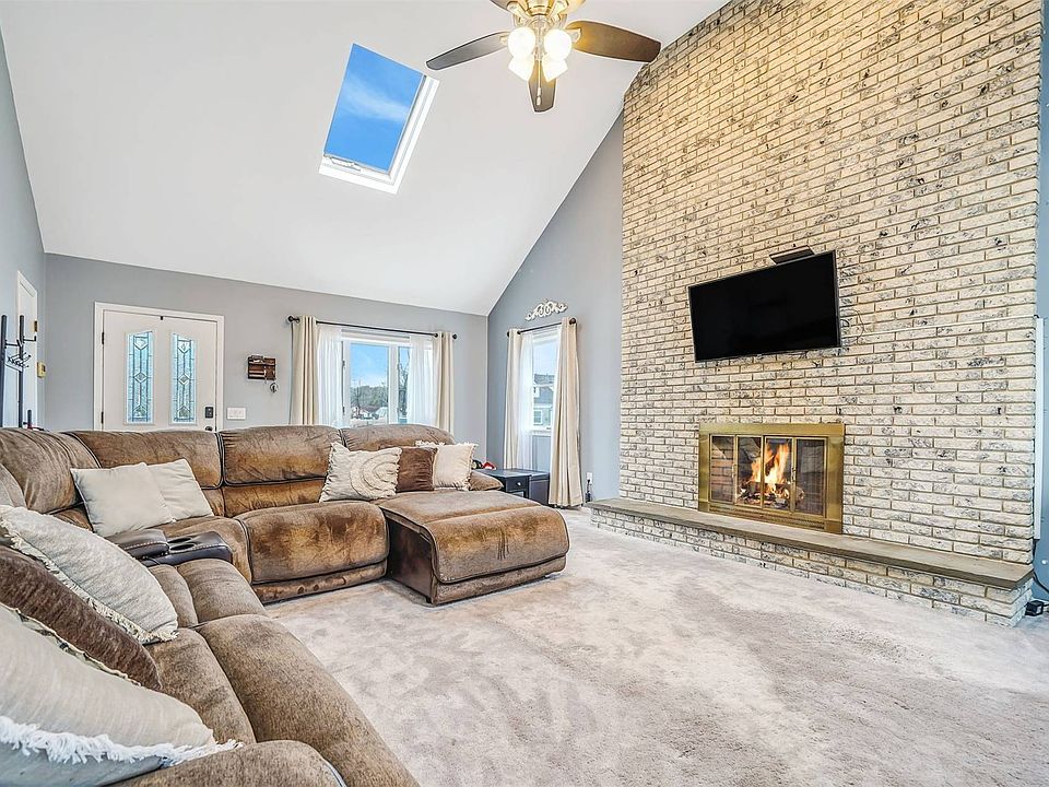 27 Park Boulevard, Yaphank, NY 11980 Zillow