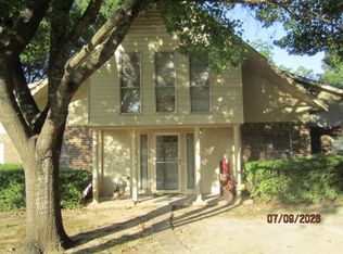 1530 S Dallas Ave, Lancaster, TX 75146