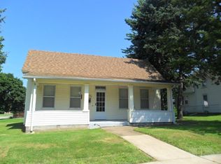 202 S Garfield Ave, Burlington, IA