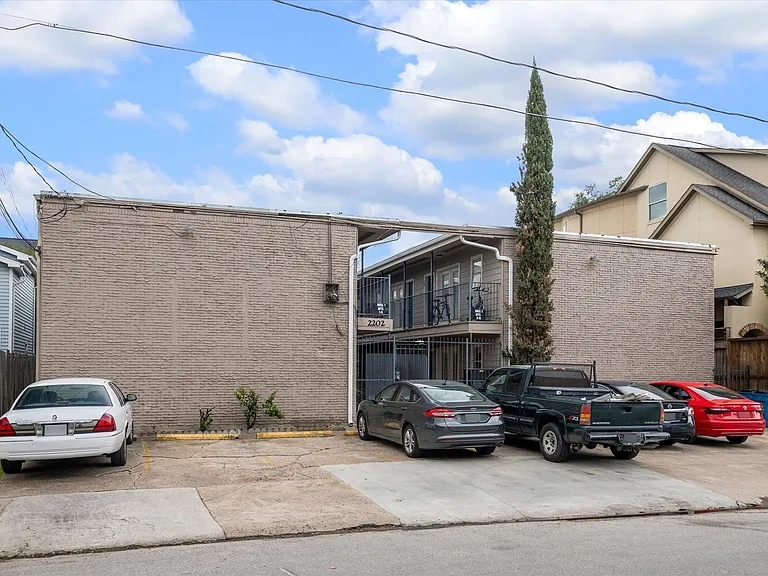 2202 Park Street — Photo 11