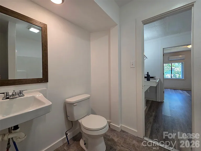 805 S Confederate Ave — Photo 10
