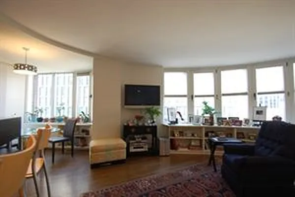 Rented by Douglas Elliman | media 34