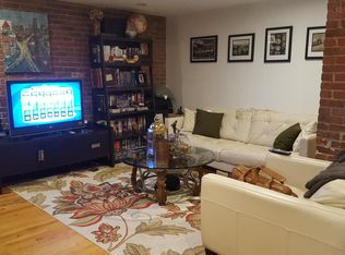 93 Gainsborough St #8M, Boston, MA 02115