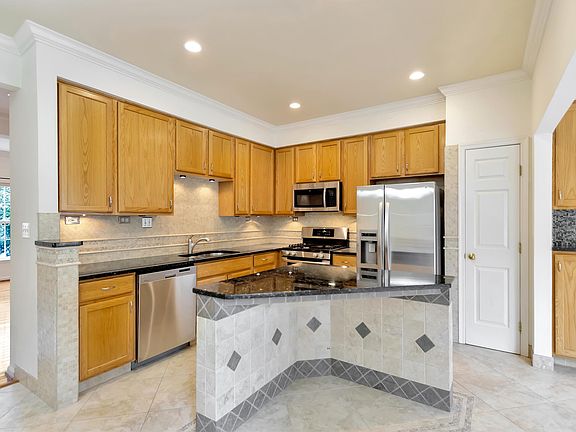 4th image of 8068 Horseshoe Cottage Cir #1