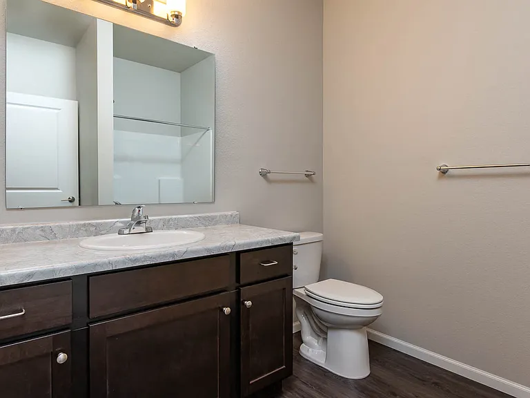 Port View Apartments | Bathroom