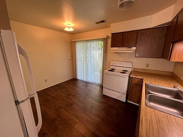 1st image of 6844 Heritage Dr