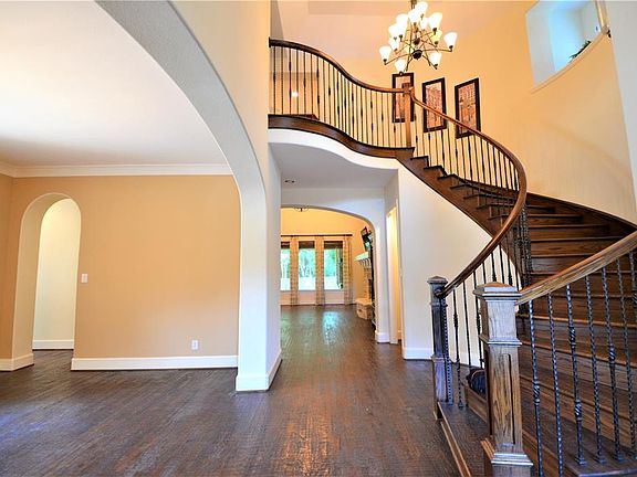 4th image of 1302 Regal Shores Ct