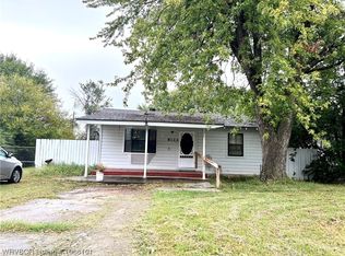 812 Arkansas St, Van Buren, AR 72956