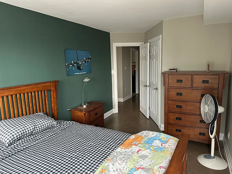 Second Bedroom with Queen Bed