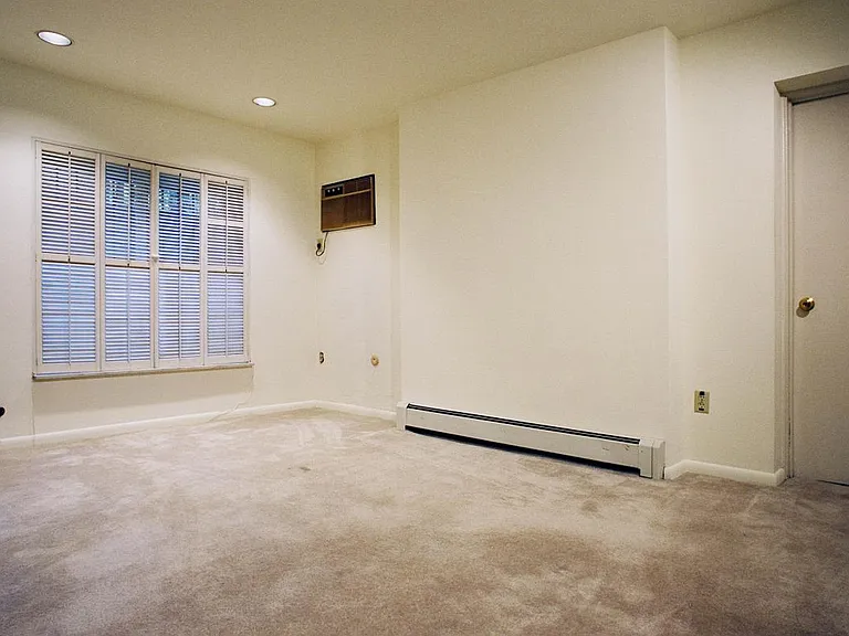 270 Shady Ave #13 — Photo 3