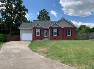 2104 Grove Mill Ct, La Vergne, TN 37086