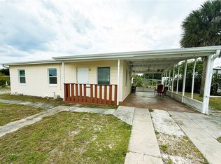 208 Martin Dr NE, Port Charlotte, FL 33952