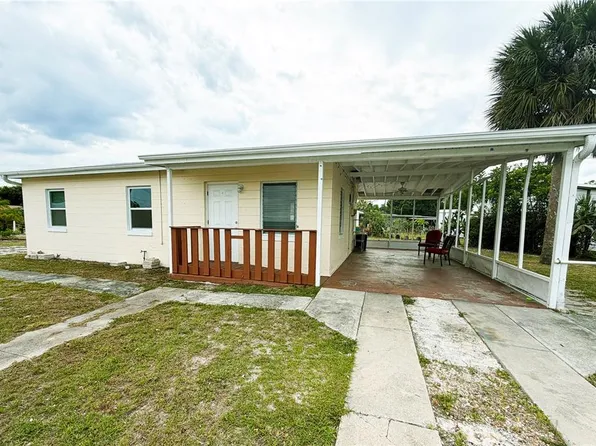 208 Martin Dr NE, Port Charlotte, FL 33952