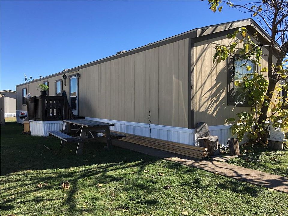 1st image of 1110 Johns Dr #140