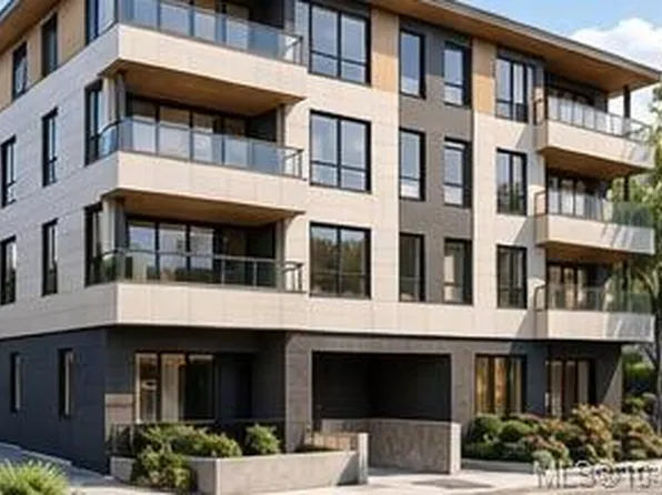 2326 Oak Bay Ave #Penthouse 4, Oak Bay, BC V8R 1G9