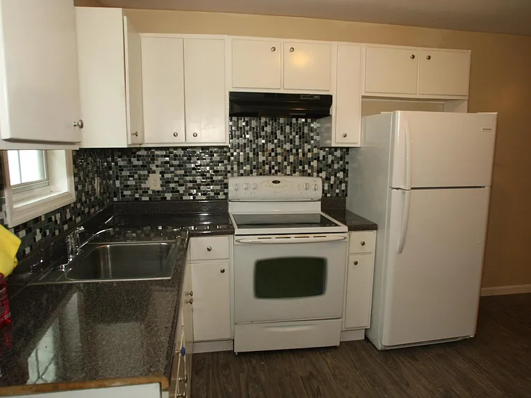 346 Longwood St #346 — Photo 12