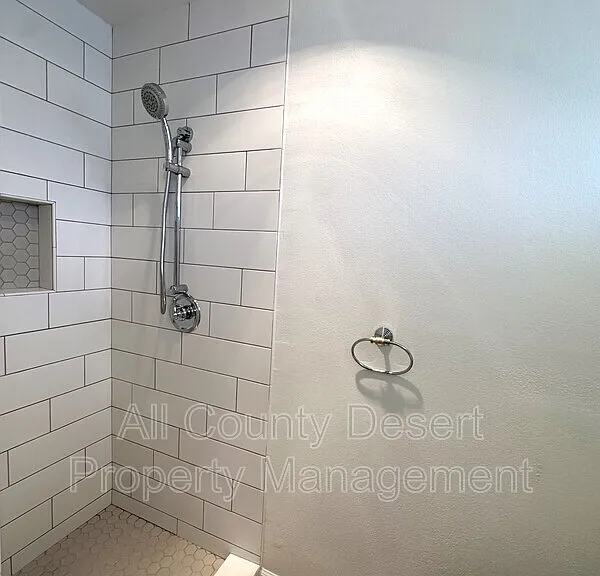 69200 Nilda Dr — Photo 10
