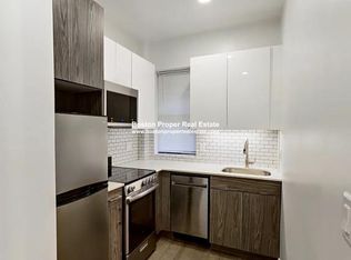 11 Peterborough St #5E, Boston, MA 02215