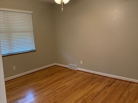 4th image of 7001-7005 Clifton Ave #2