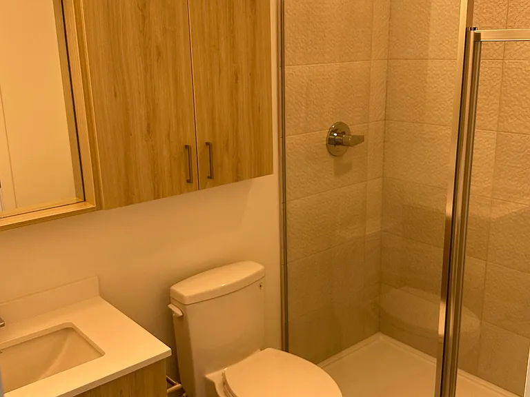 30 Upper Mall Way #1707 — Photo 9