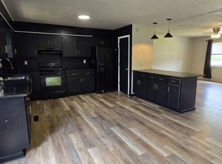 408 Wagon Wheel Trl, Radcliff, KY 40160