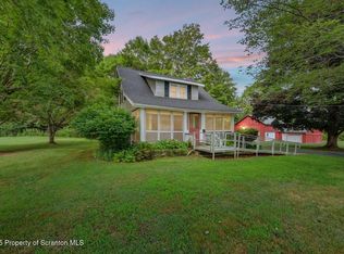 60 W Abington Rd, Dalton, PA 18414