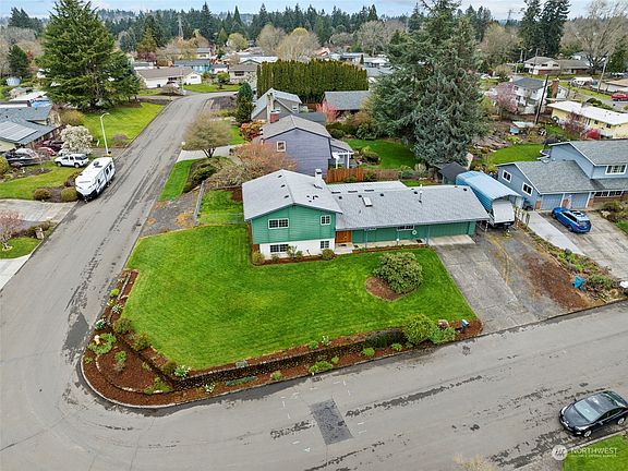 3rd image of 6009 NW Thunderbird Ave