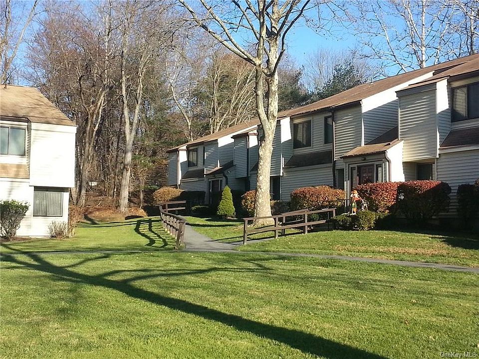 1st image of 45 Jefferson Oval APT C