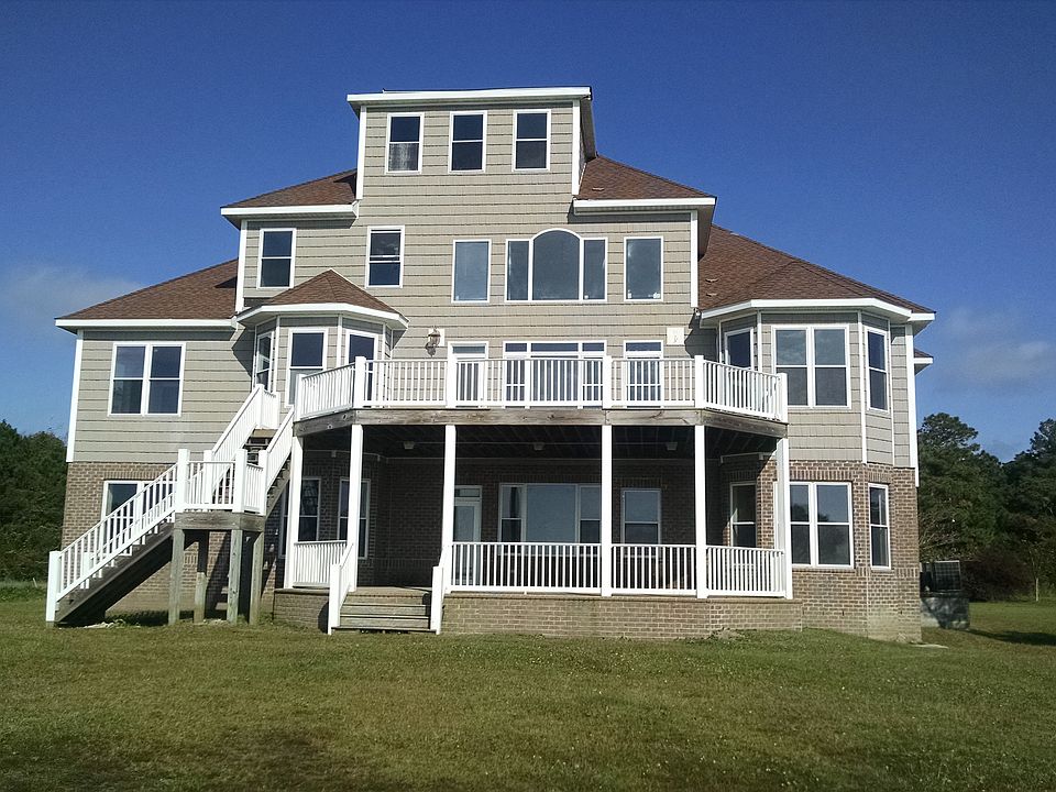 1st image of 275 Venice Ln