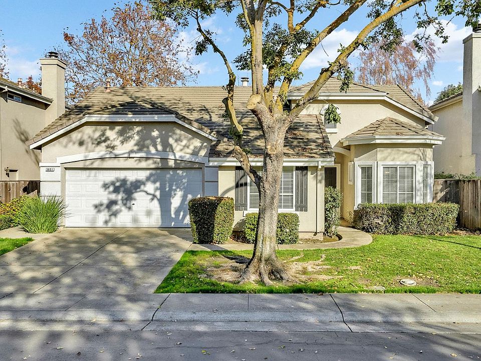 1st image of 3851 Bridlewood Cir