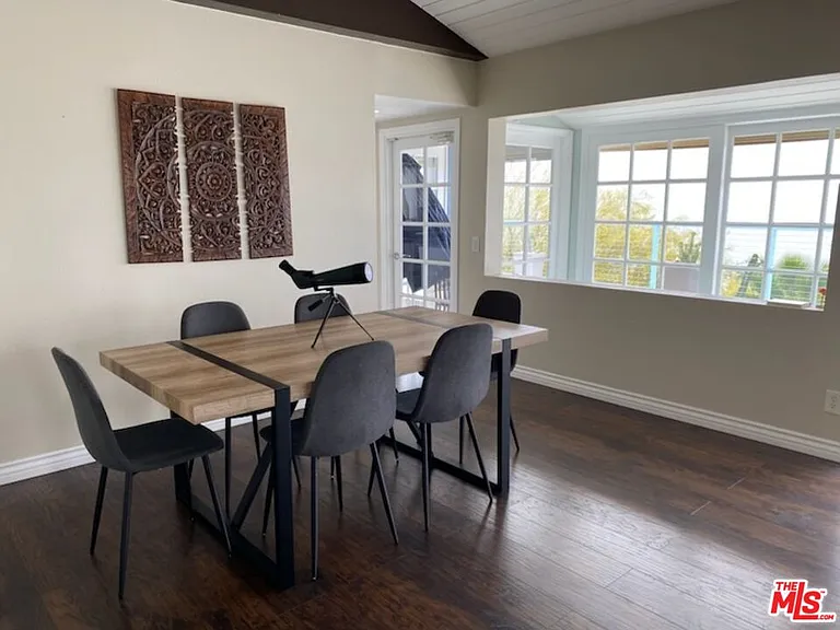 9402 Houston Rd — Photo 18
