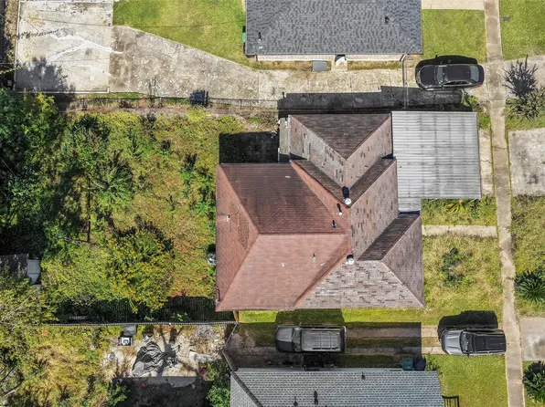 919 Lawrence St, Houston, TX 77008