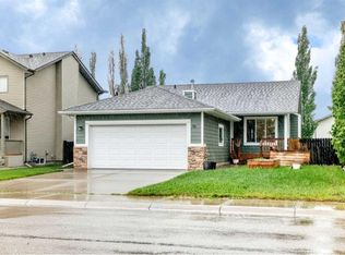 76 S Hillview Dr, Strathmore, AB T1P1S6