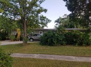 313 Masters Rd, Palm Springs, FL 33461