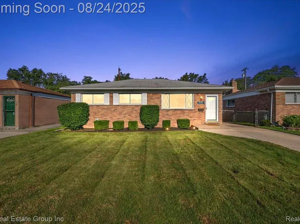 29301 Greater Mack Ave, Saint Clair Shores, MI 48081