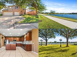518 Honeysuckle Vine Dr, Rosenberg, TX 77469